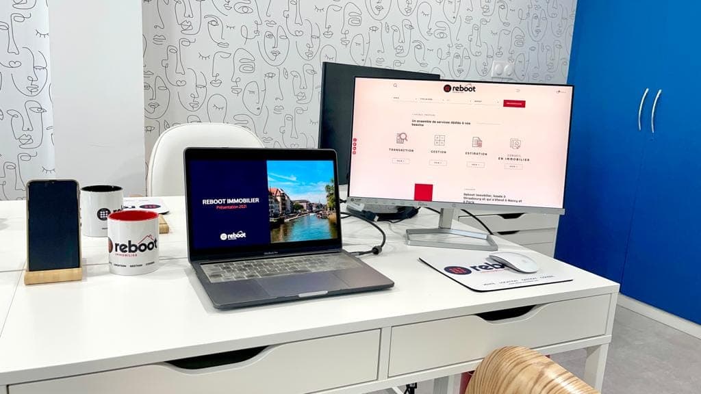Un poste de travail de l'agence.